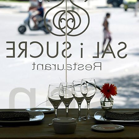 Hotel Ciutat Игуалада Экстерьер фото